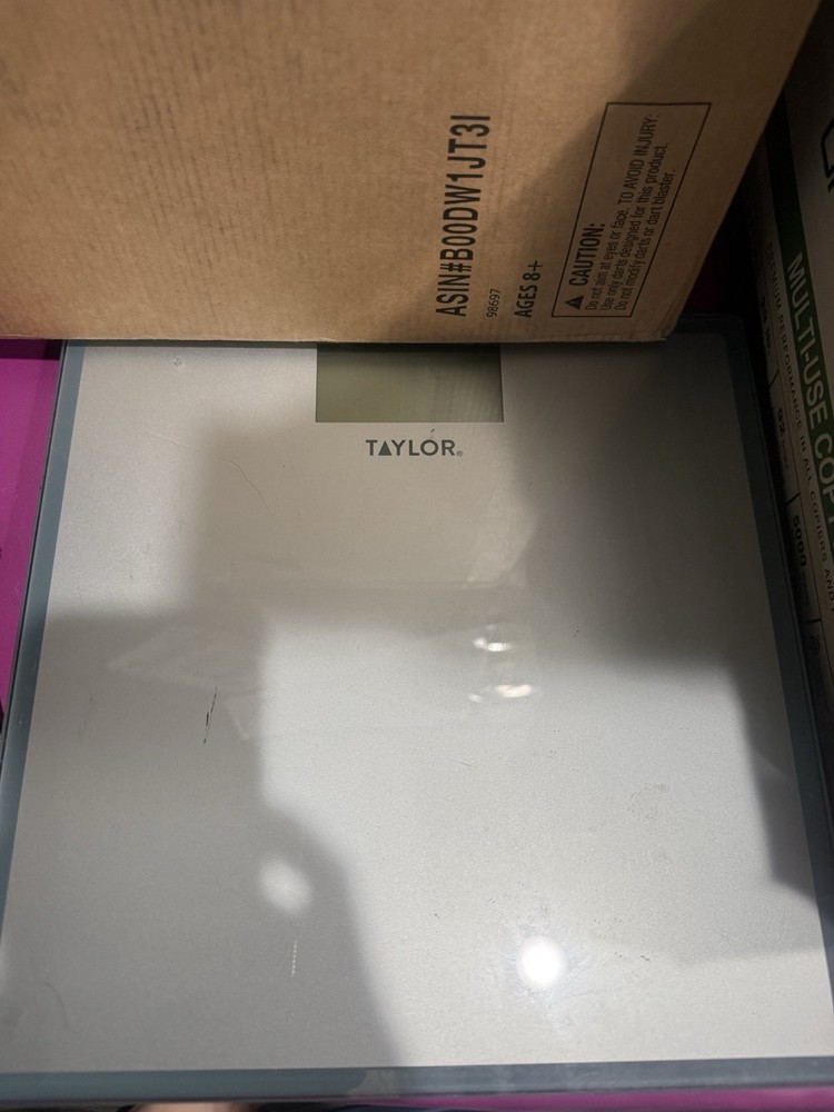 Taylor weight scale with scratch