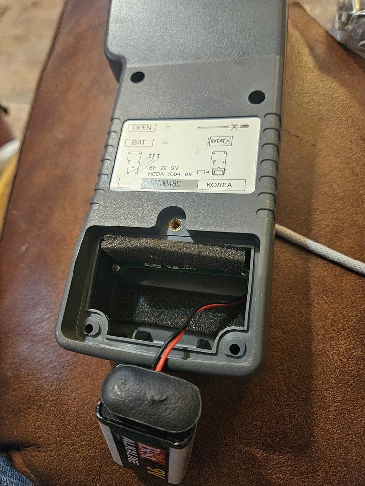 UEi DT52 Digital Thermometer W/Case - Working