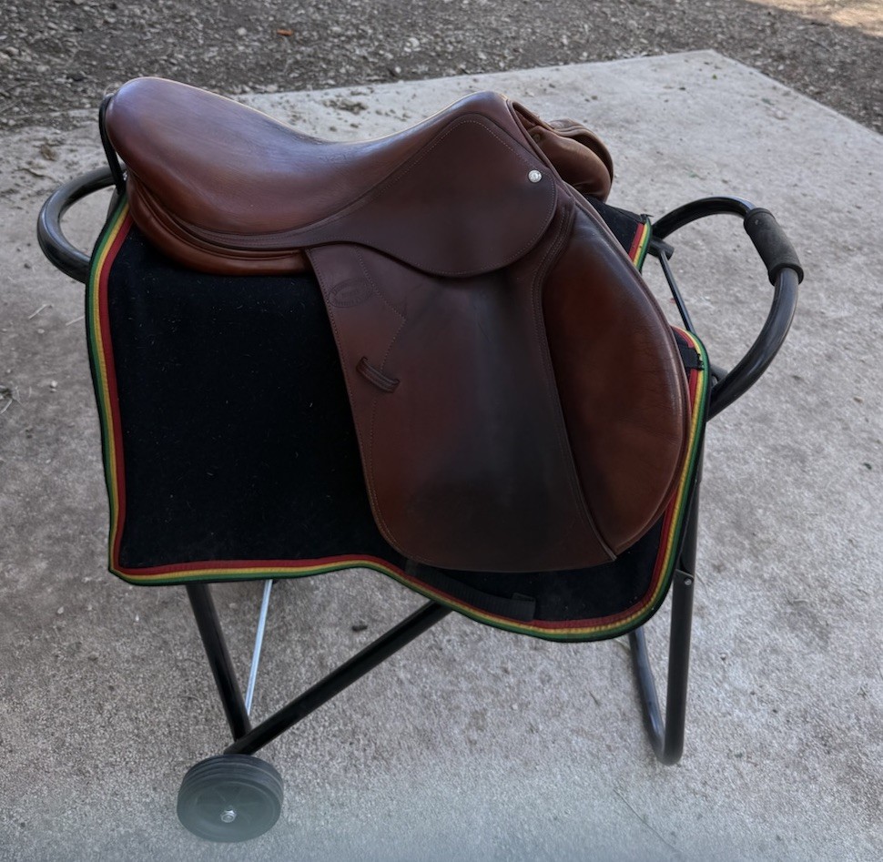 Devoucoux Socoa Saddle 17.5” 2005