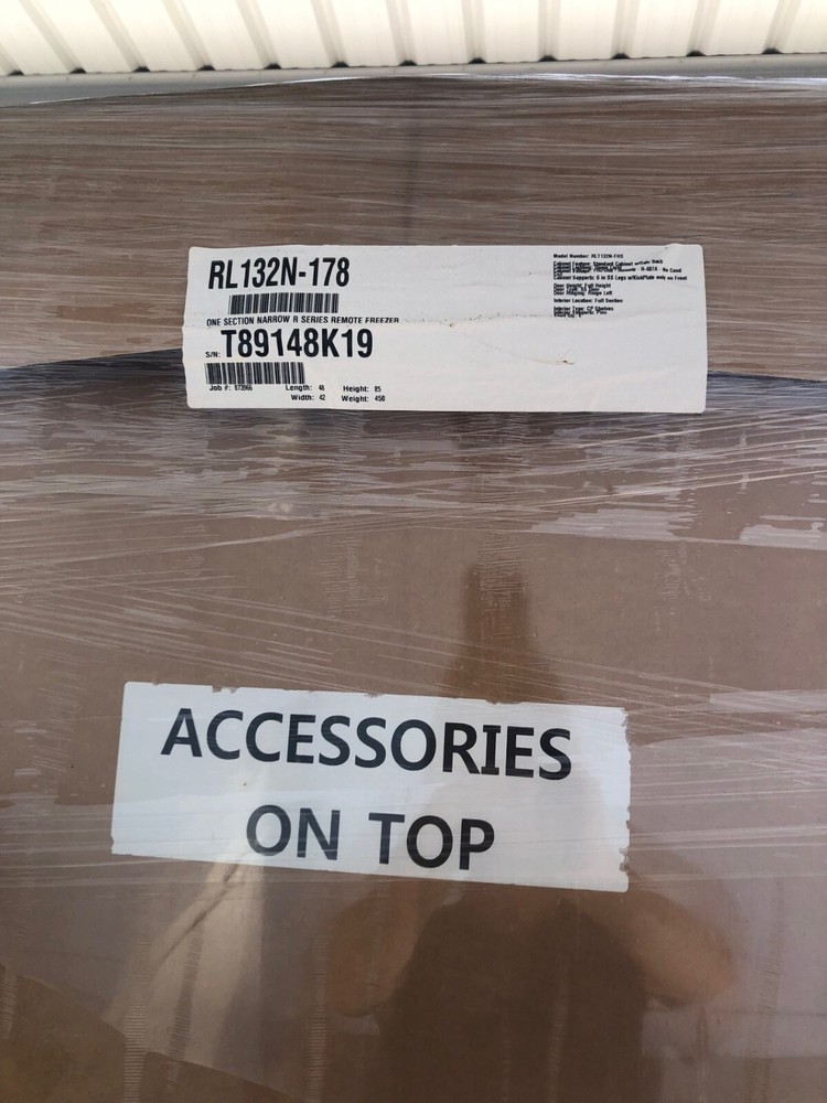 Traulsen RLT132N-178 - One Section Freezer ** REMOTE **