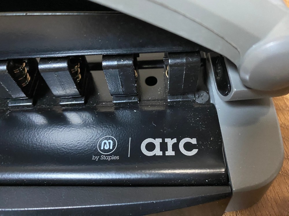Staples ARC 11-Hole Desktop Paper Punch for DiscBound Notebook System