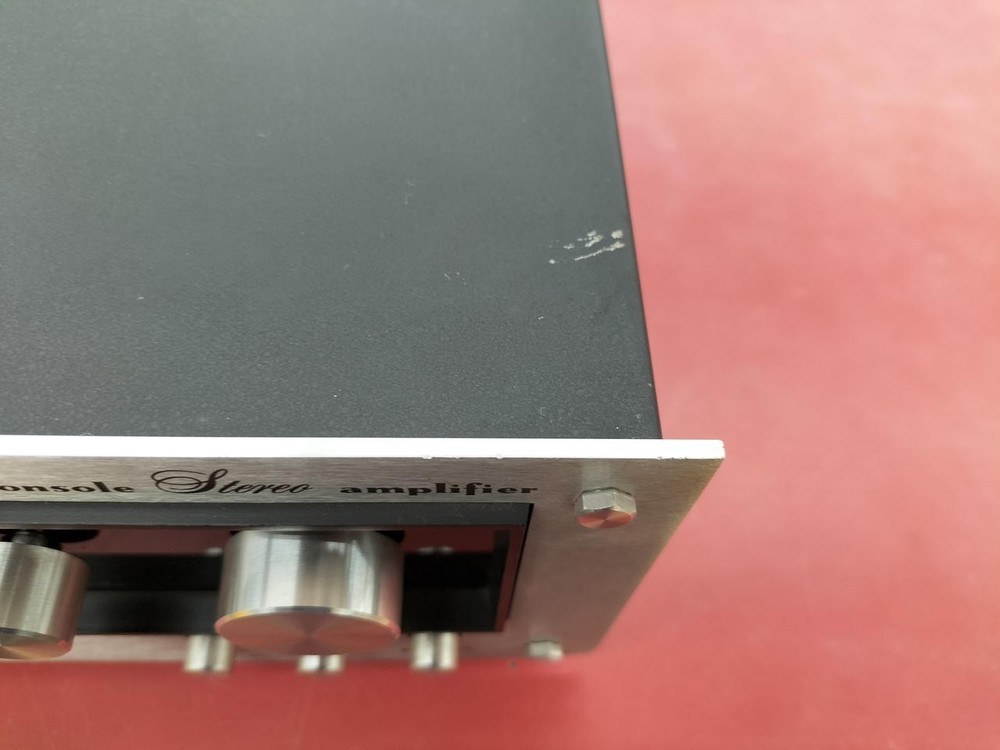 Integrated amplifier transistor Operation confirmed MODEL1040