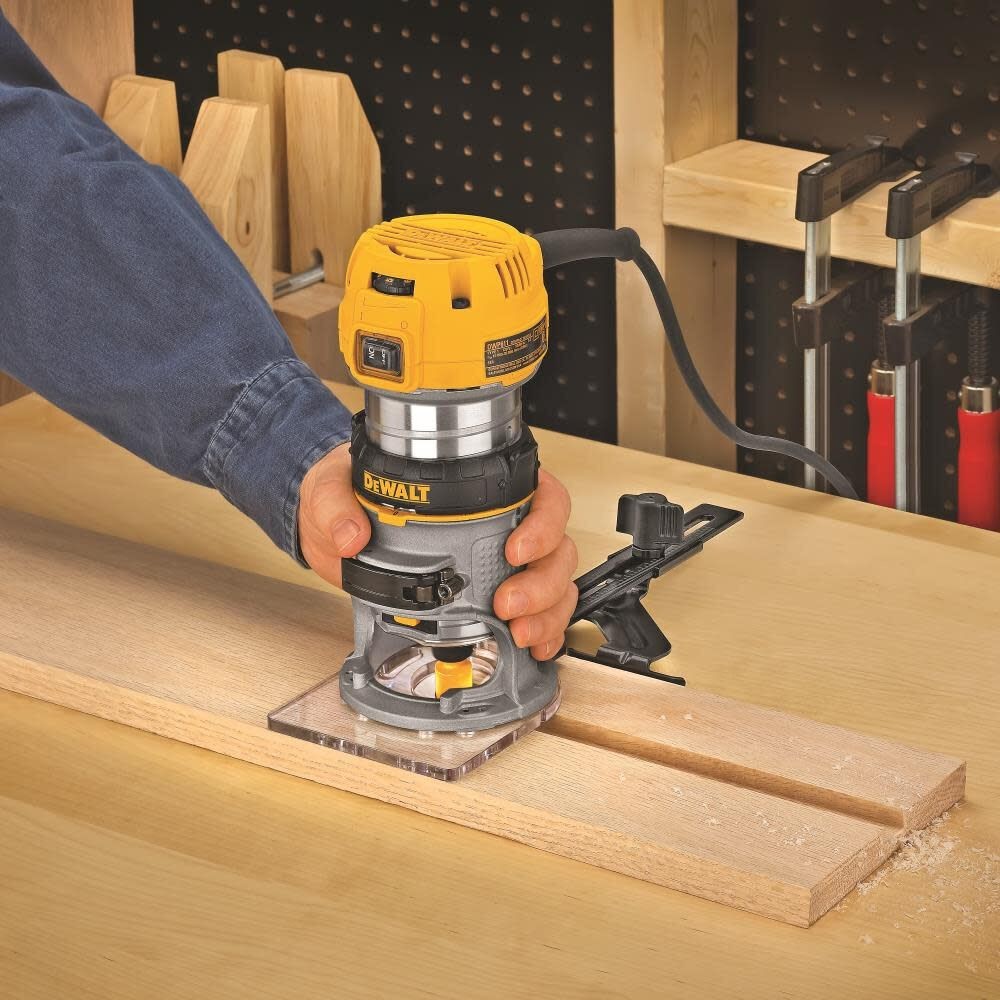 DEWALT DWP611 1.25 HP Max Torque Compact Router