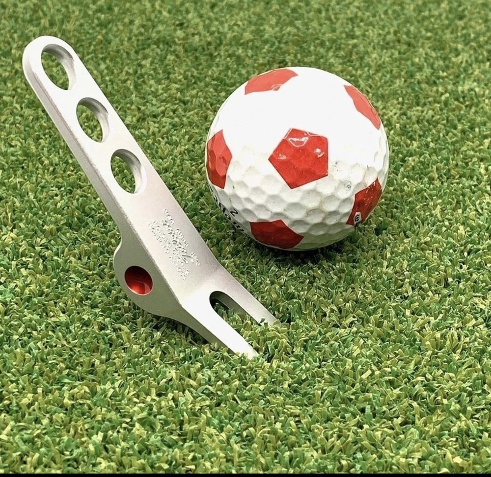 Scotty Cameron Pivot Divot Tool - Red Dot - Silver