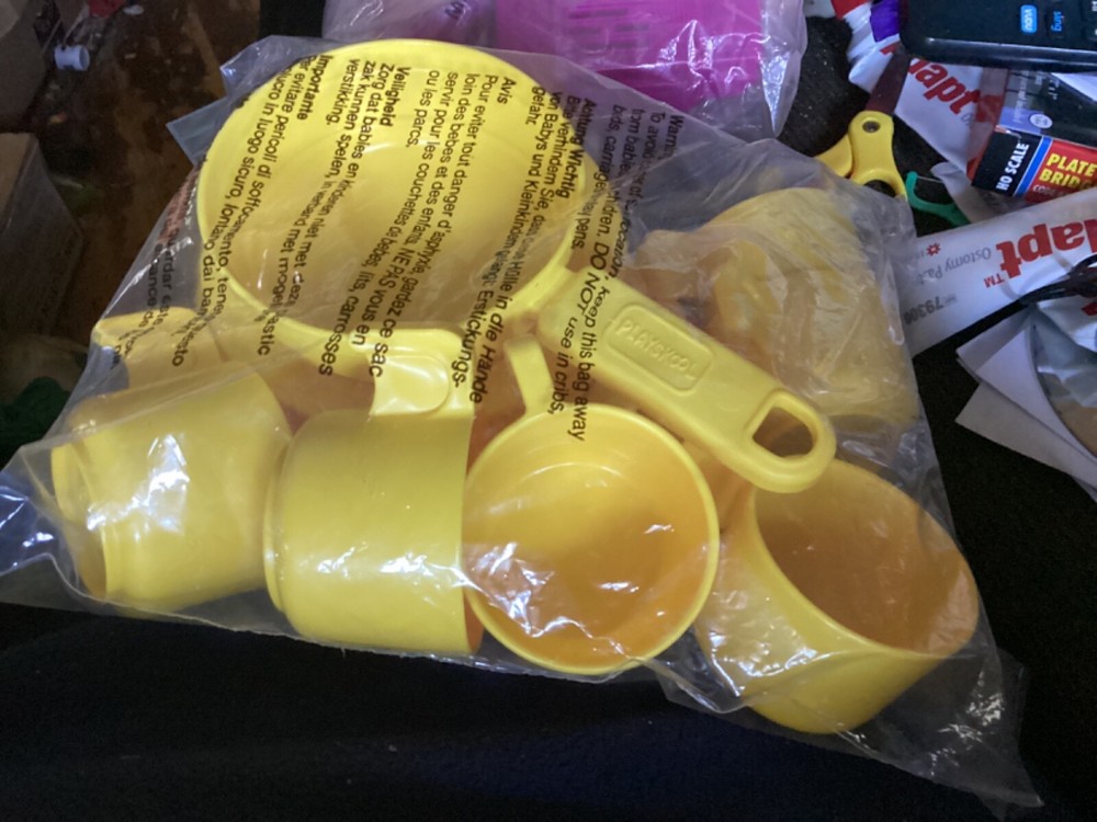 Playskool Yellow Plate Play Dish Kitchen replacement set cups, pans