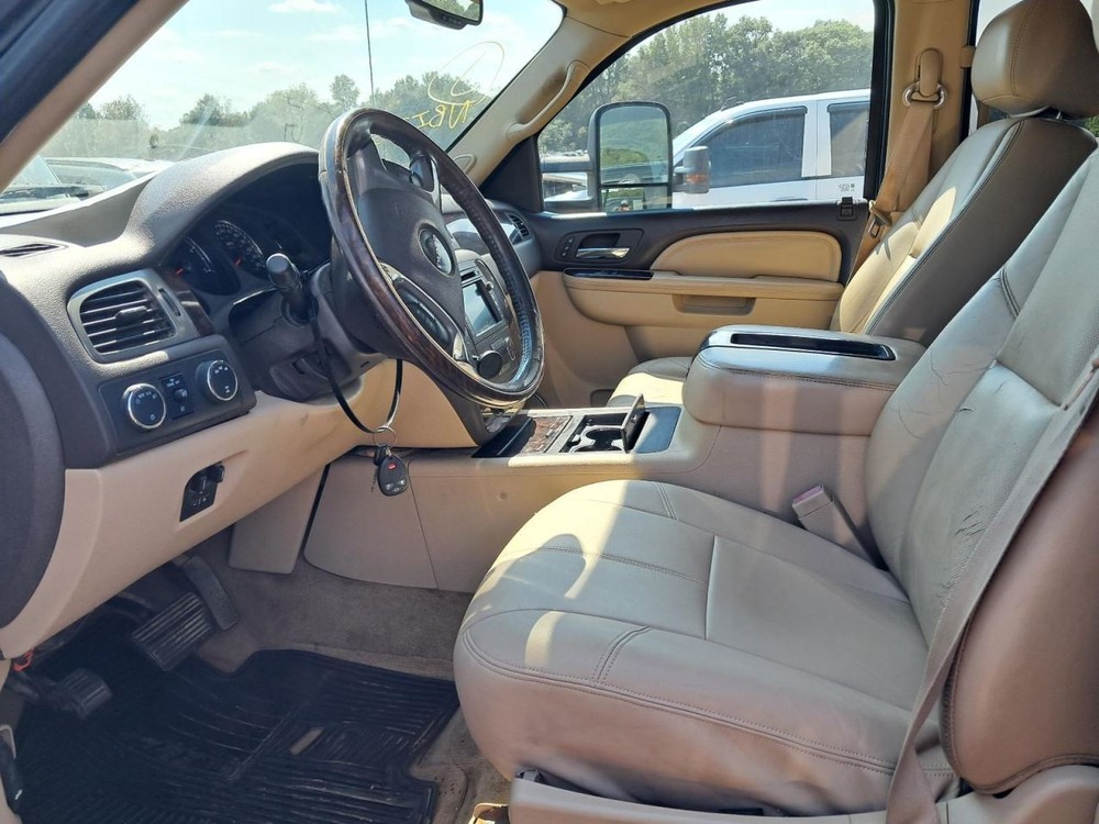 SIERDEN25 2011 Glove Box 4791574