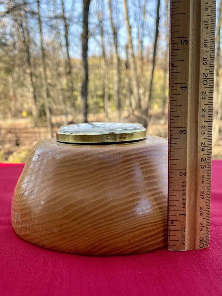 VTG Round Wooden Wall Thermometer