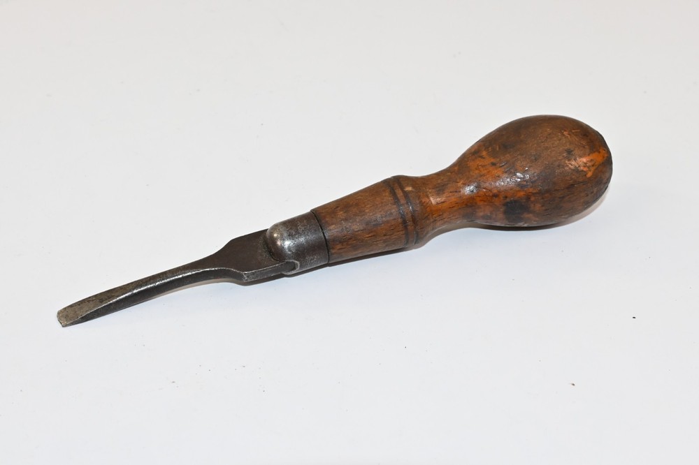Stanley No 90 Stubby Screwdriver + Vintage Gouge Chisel Tool