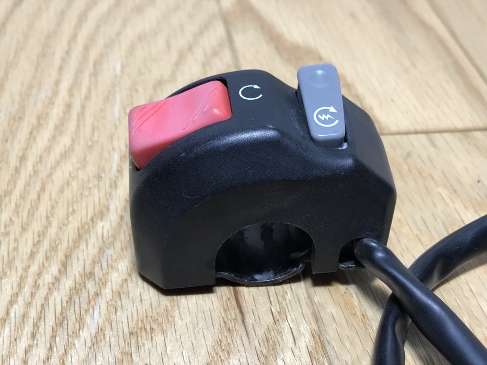 06 Yamaha XT225 XT 225 OEM Engine Start Stop Switch Right Bar Control