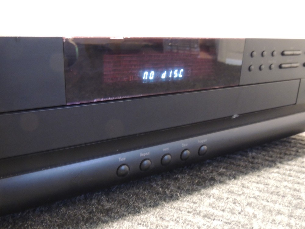 Vintage Harman Kardon FL8350 CD Changer