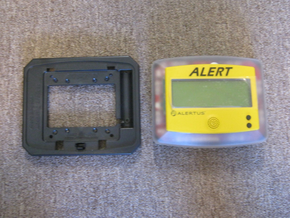 NEW Alertus Beacon REVS alert module & mounting bracket