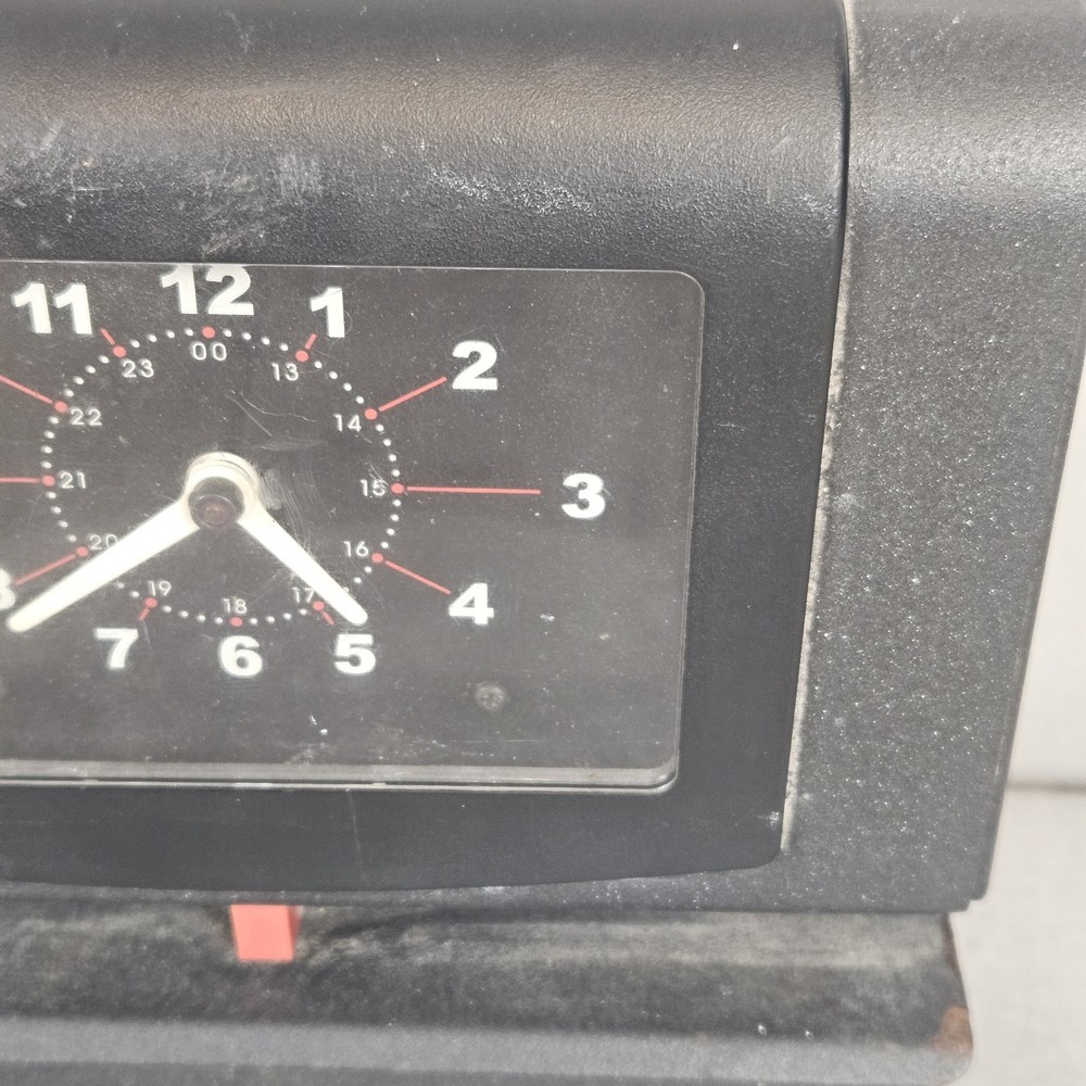 Lathem Model Punch Time Clock Recorder No Key Untested