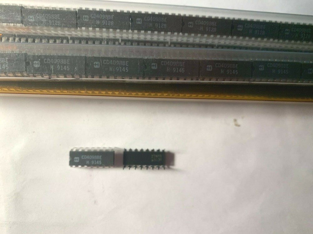 CD4098BE DIP-16 CMOS Dual Monostable Multivibrator.