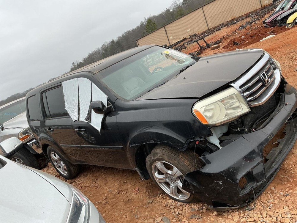 PILOT     2012 Glove Box 4922053