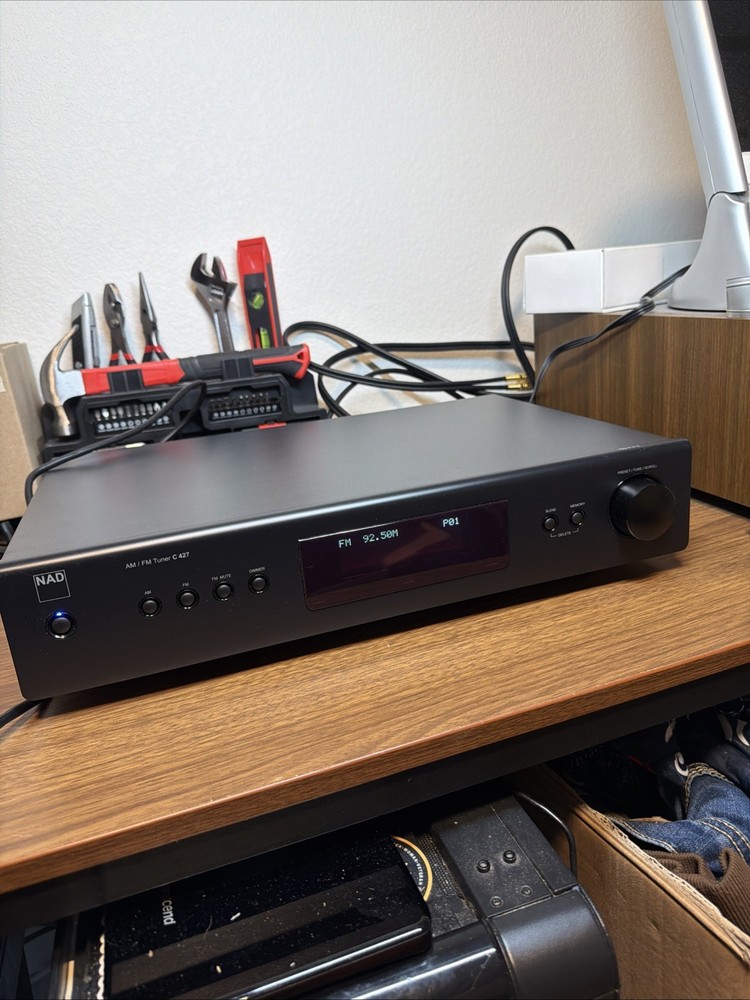 NAD C427 Stereo Tuner - Black