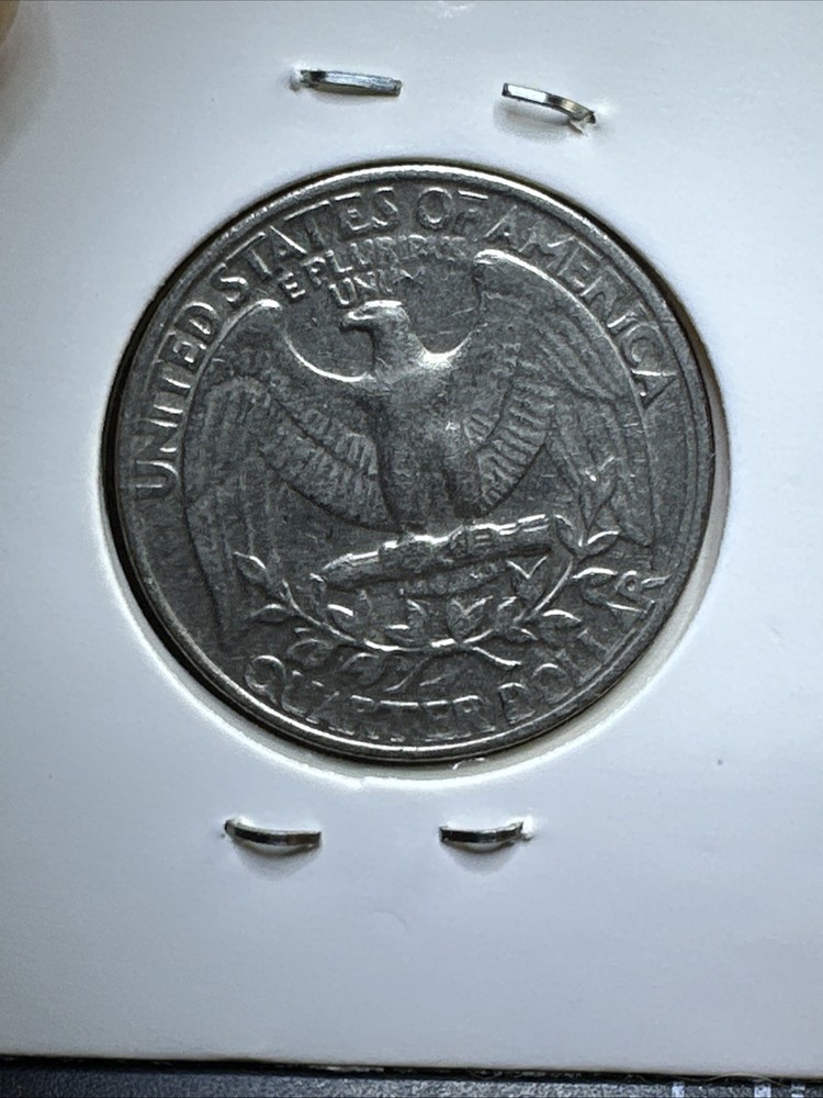 1984 P Quarter Reverse Major Grease Strike Through Error, Slightly Tilted