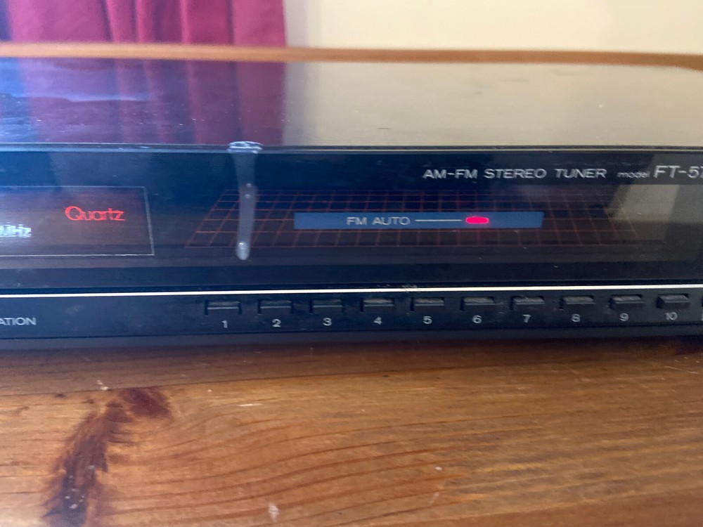 vintage tuner Hitachi FT - 75