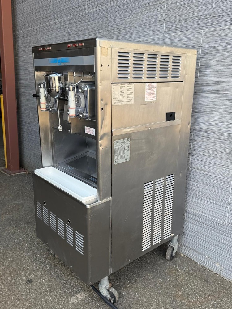 Pre-owned Taylor Frozen Beverage Machine