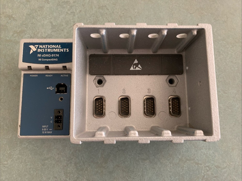 National Instruments compactDAQ cDAQ-9174 4-Chassis