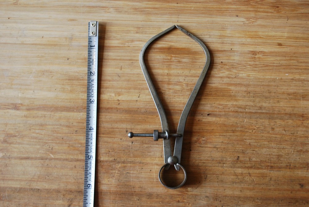 Vintage Caliper *5 inch total legs* USED