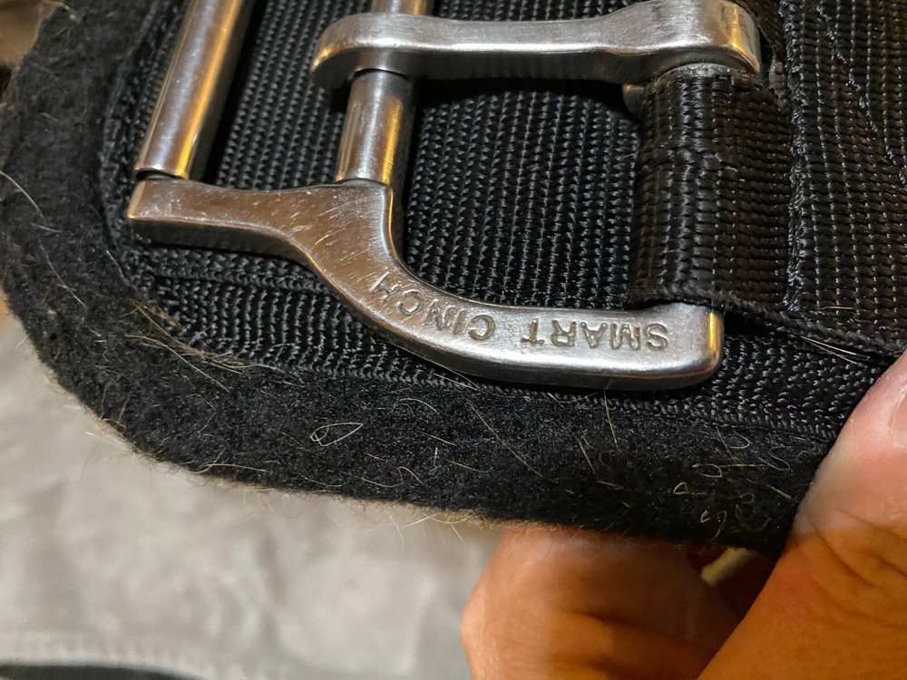 36'' BLACK FELT WEAVER SMART CINCH