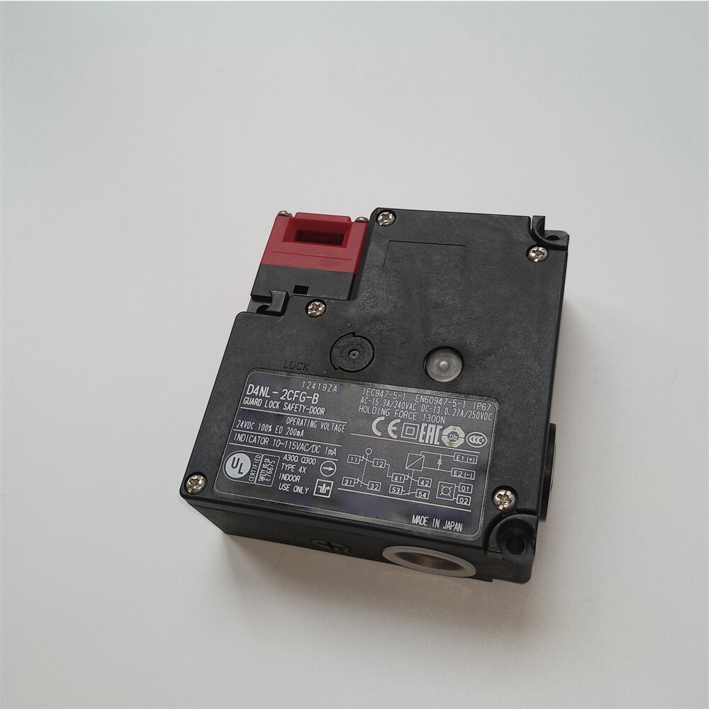 D4NL-2CFG-B For OMRON Locking Security Door Switch