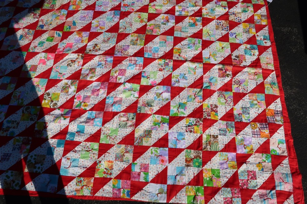 Vtg Patchwork Pattern Tiny Square King Quilt Measures 71x88 In. Beautiful