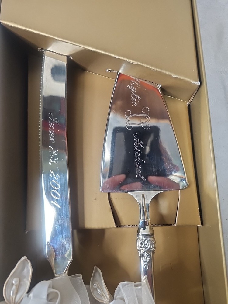 Beverly Clark Collection Silver Plate Wedding Cake Serving Set