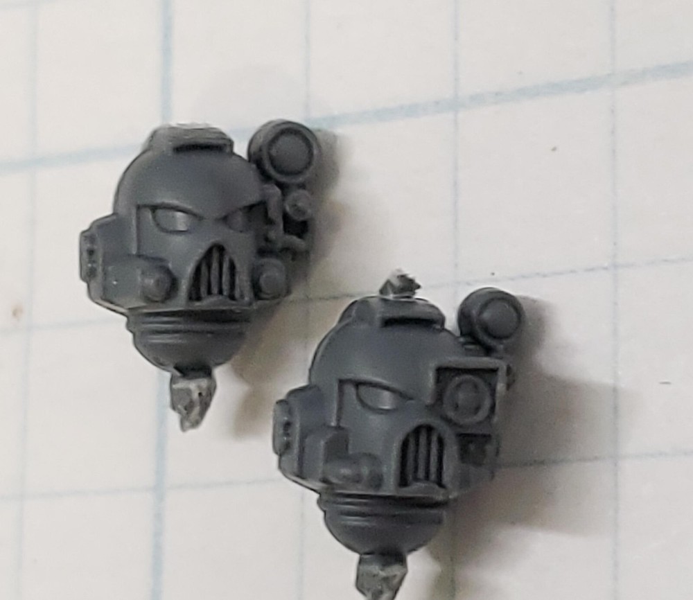 Warhammer 40k Space Marine Bits Devastator Targeter Helmet Heads Set #24