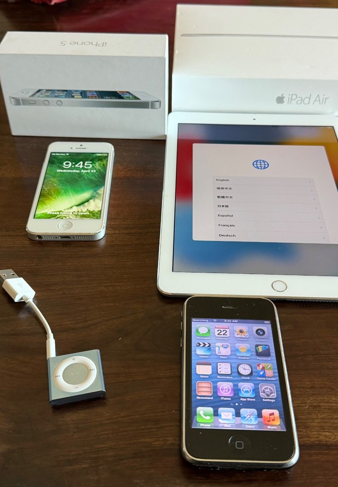 Vintage Apple Collection – Devices