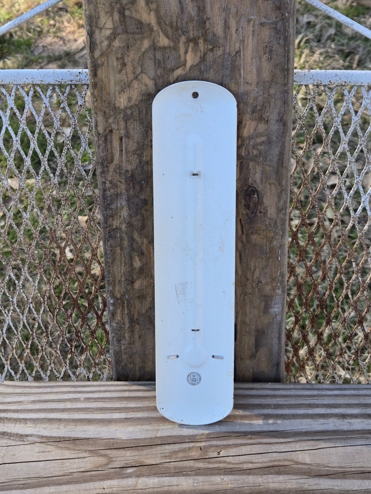 Acu-Rite Working Thermometer Dated 2010