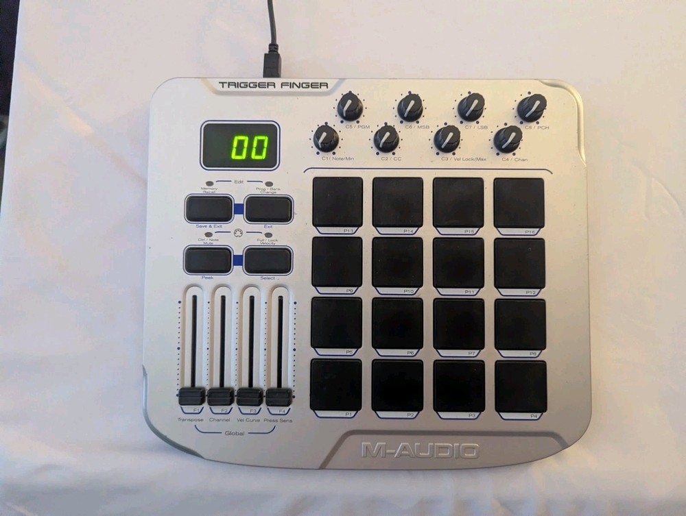 M-audio Triggered Finger (USB Knobs And Levels Work, 15/16 Pads Functional)