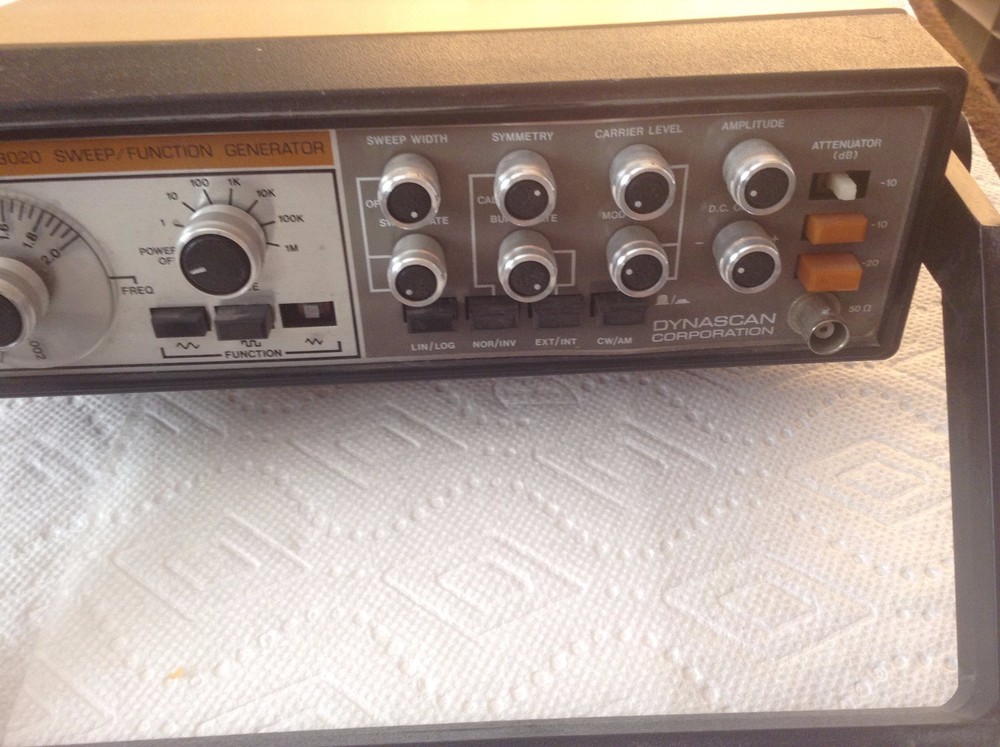 B&K Precision 3020 Sweep Function Generator