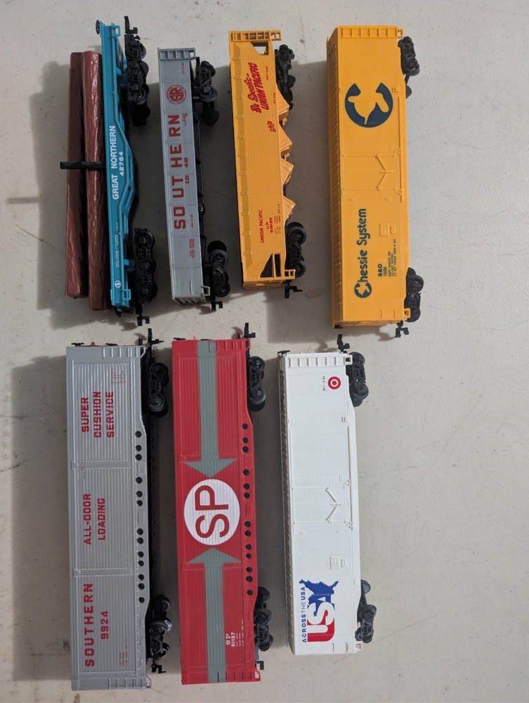 Bachmann Freight Car Lot (7)