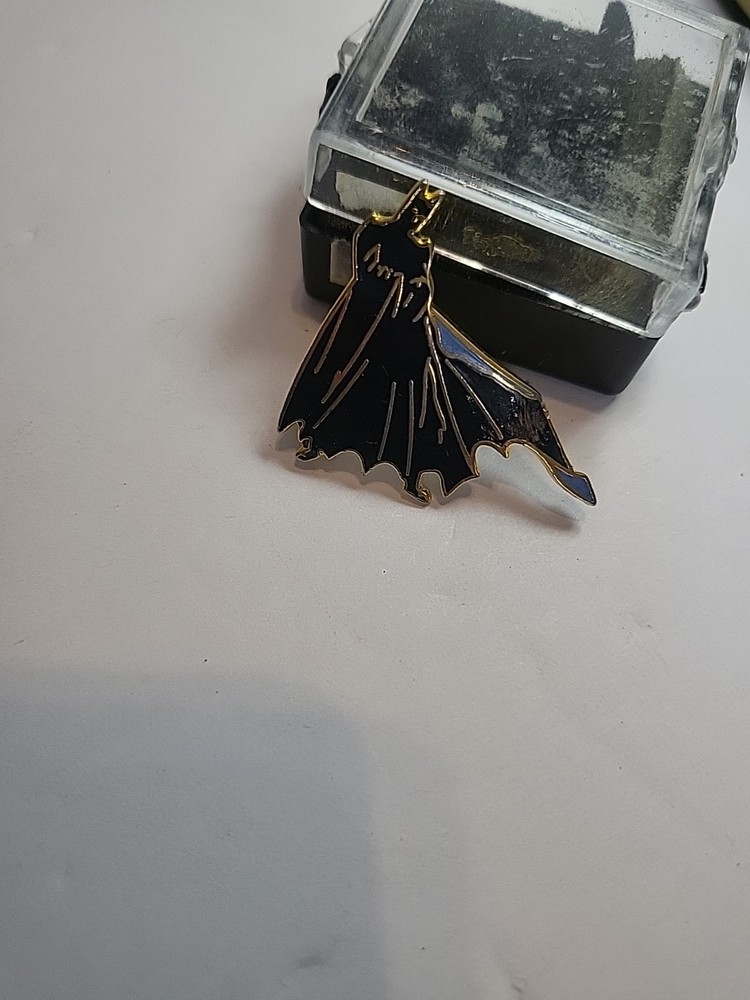 1988 DC COMICS Batman Vintage Pin