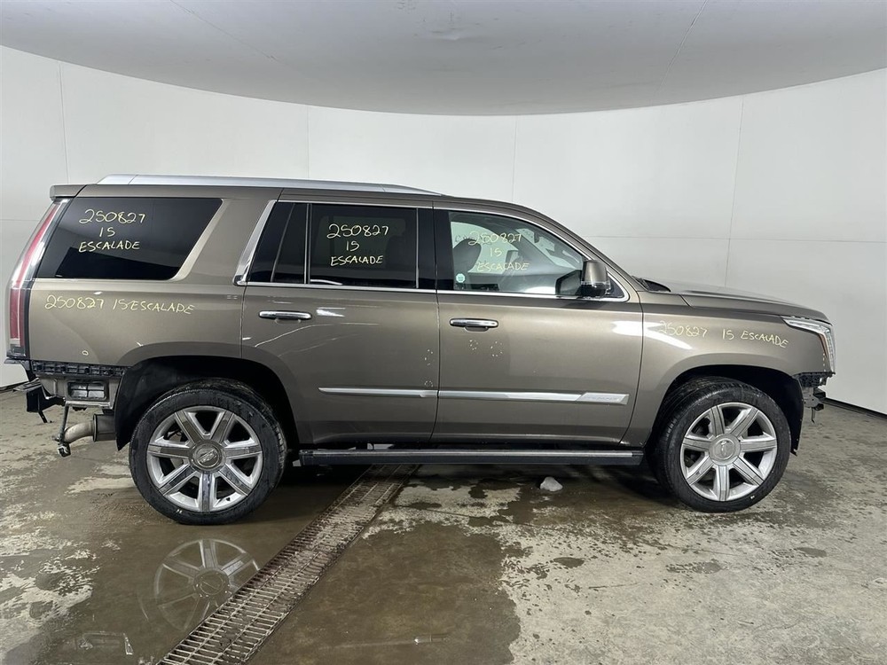 Camera/Projector Front View Camera Windshield Fits 15-16 SRX 2811734