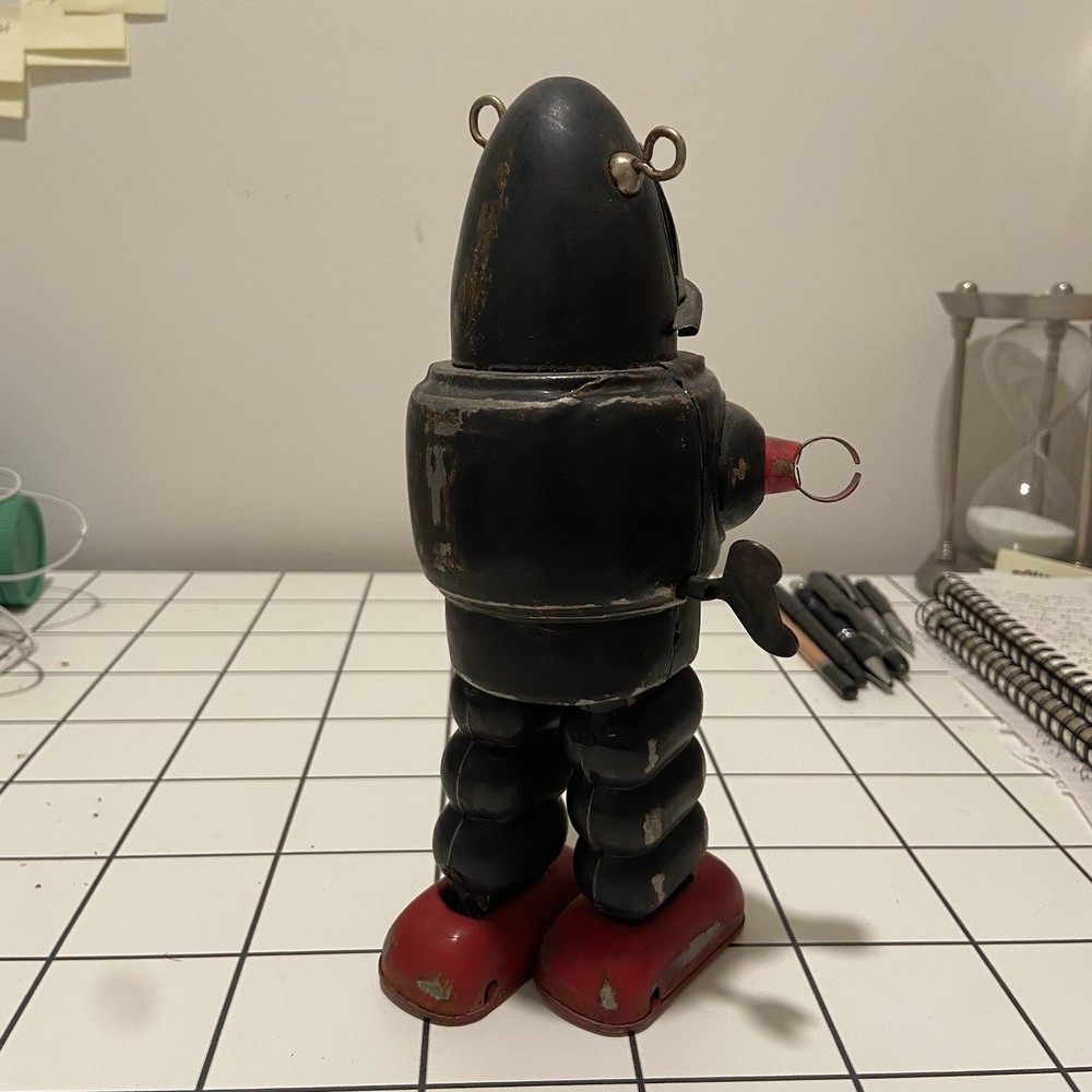 50s Robot Still Works!