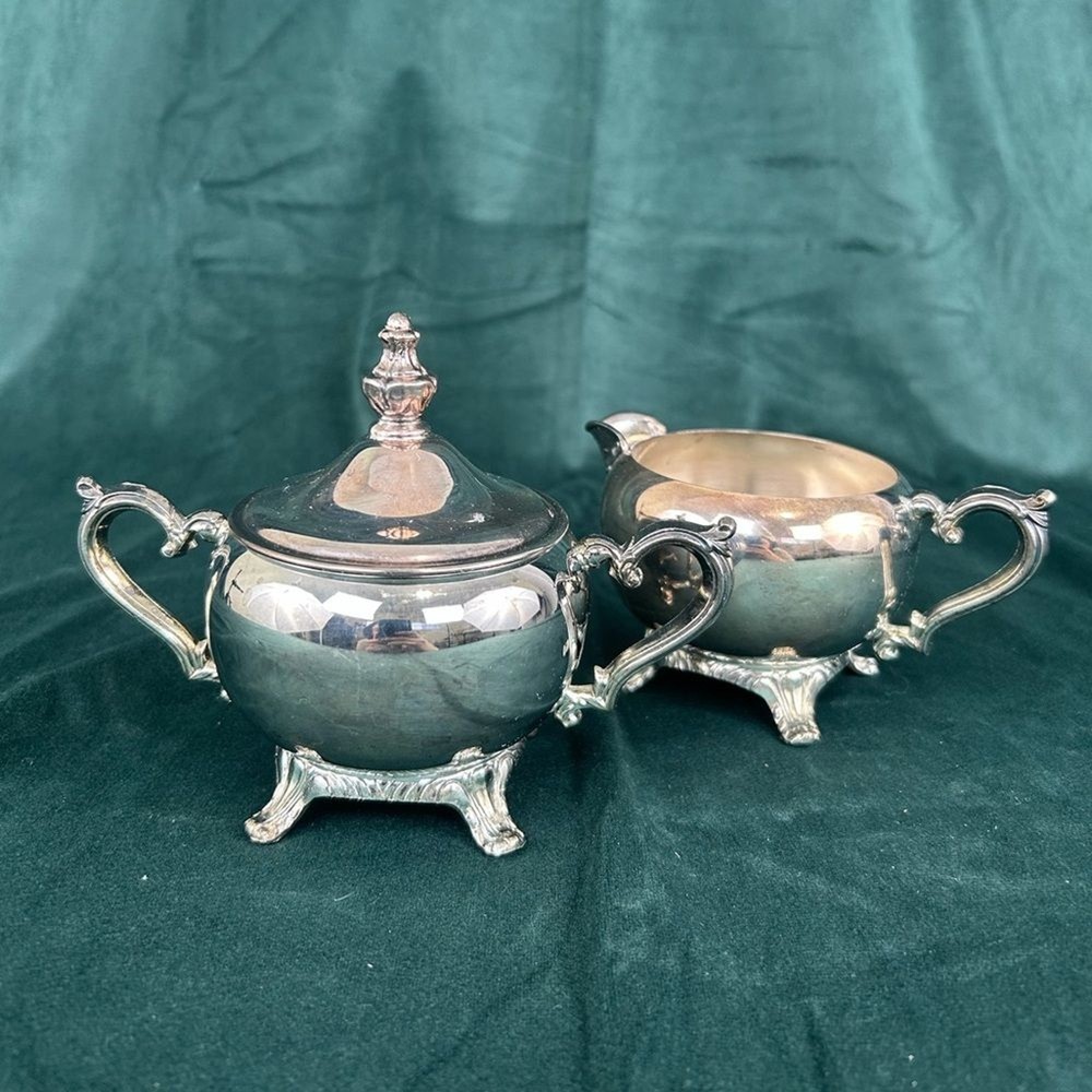 Vintage Silver Plate Sugar and Creamer Set