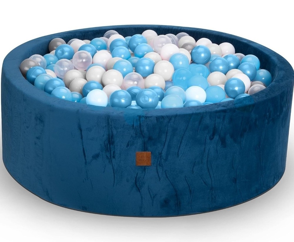 Fulton & Ivy Ball Pit