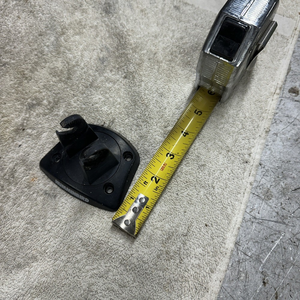 Hummingbird Base Mount Fish Finder