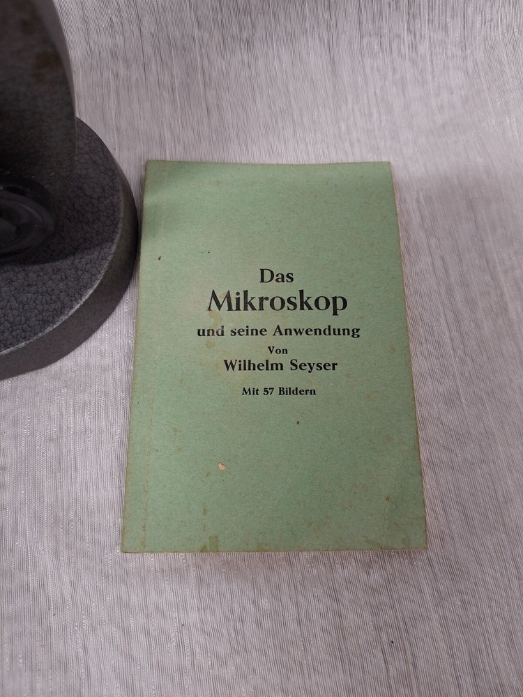 Studio Germany Enuro Optic 50-400x Microscope with Books