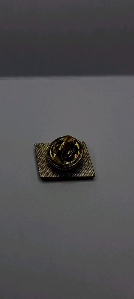 Vintage Schlitz Beer Pin