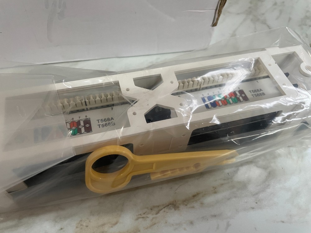 Monoprice 12-port Vertical Cat5e Mini Patch Panel, 110 Type (568A/B Compatible)