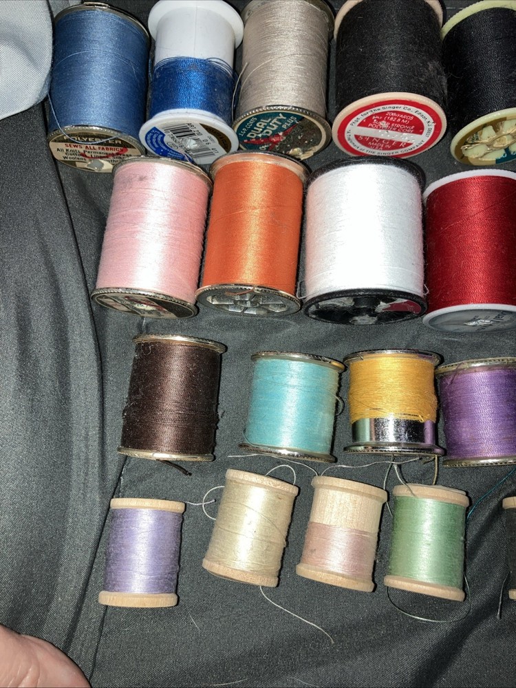 Lot 27 Machine Thread Singer Clark’s Etc Tape Measures Various Colors Sizes
