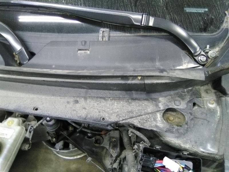 2018 Nissan Pathfinder Cowl Vent Panel