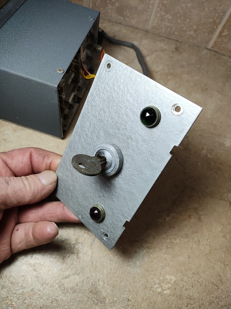 Rare 1956-57 Regency ATC-1 80-10 Meter Transistorized Converter +++