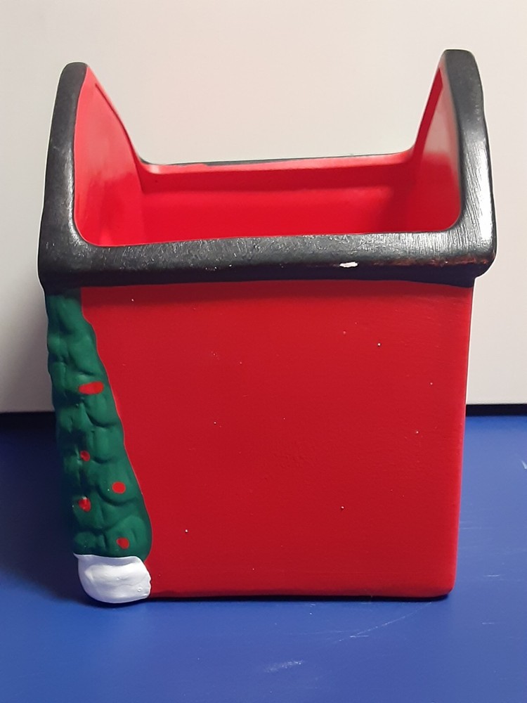 Red Barn Christmas Planter!