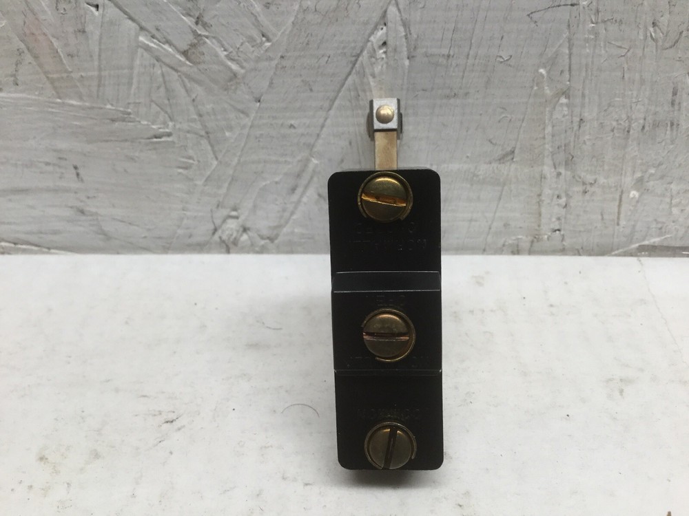 Micro Switch BE-2RV2-A2 Roller Lever Limit Switch 25A 125, 250 or 480 VAC