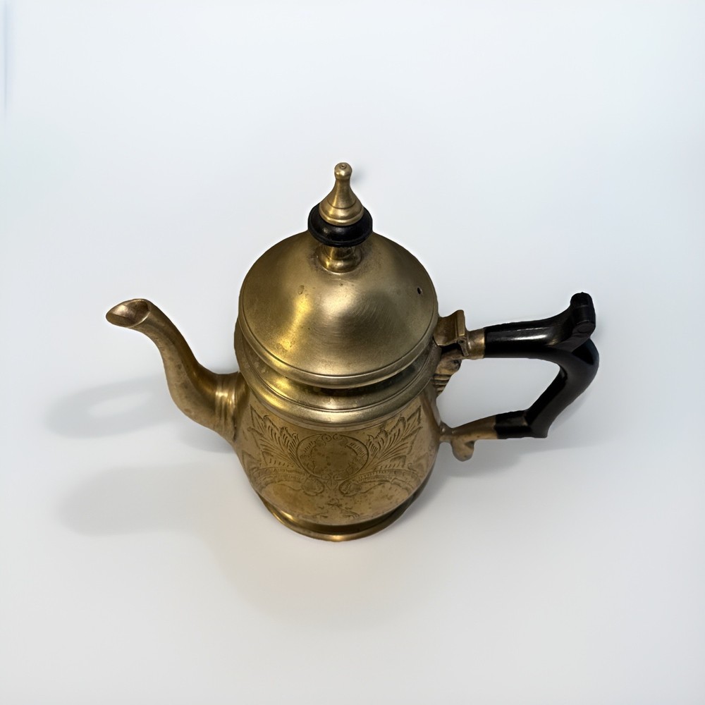 Rare Leonard 135 Hand Etched E.P.N.S. Tea Pot Early Bakelite Silver-plate Kettle