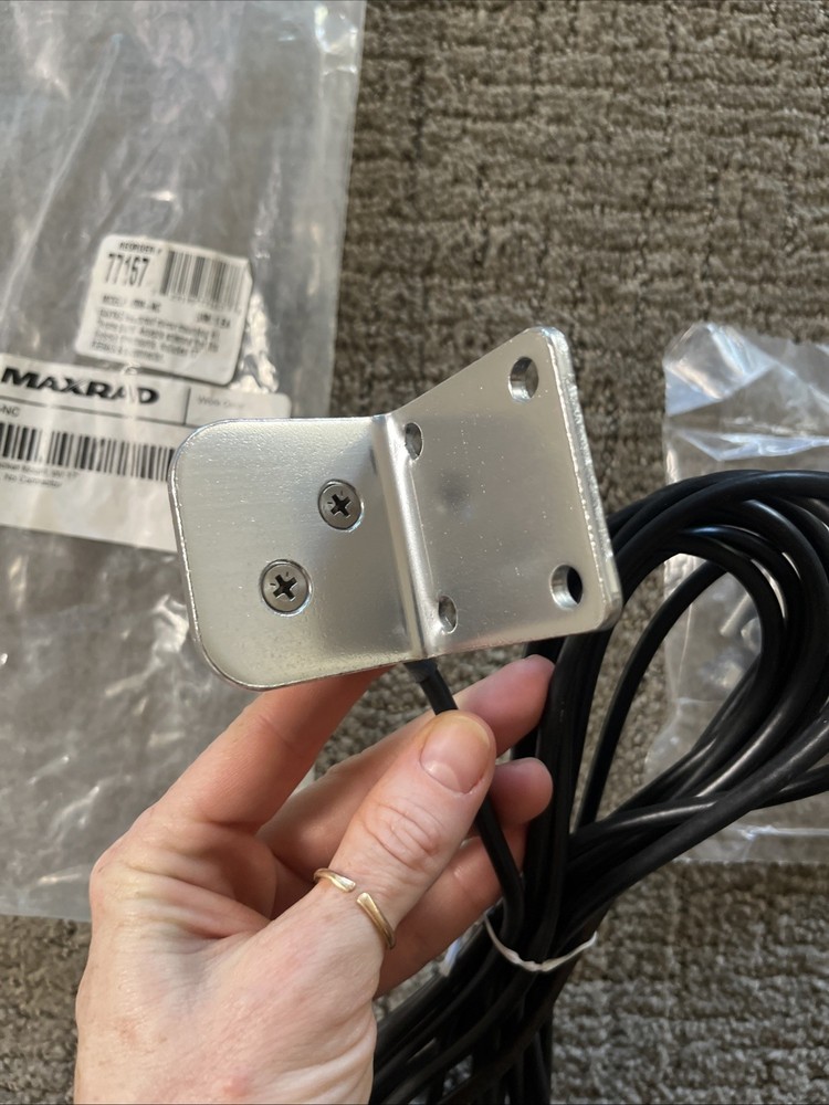 Maxrad MBM-NC Mirror Mount 17’ RG58A/U Hardware NEW